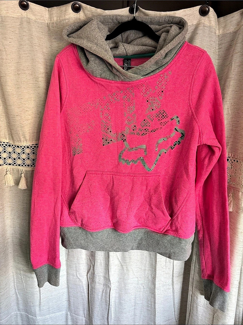 Fox Pink & Gray Hoodie Size Medium Like New